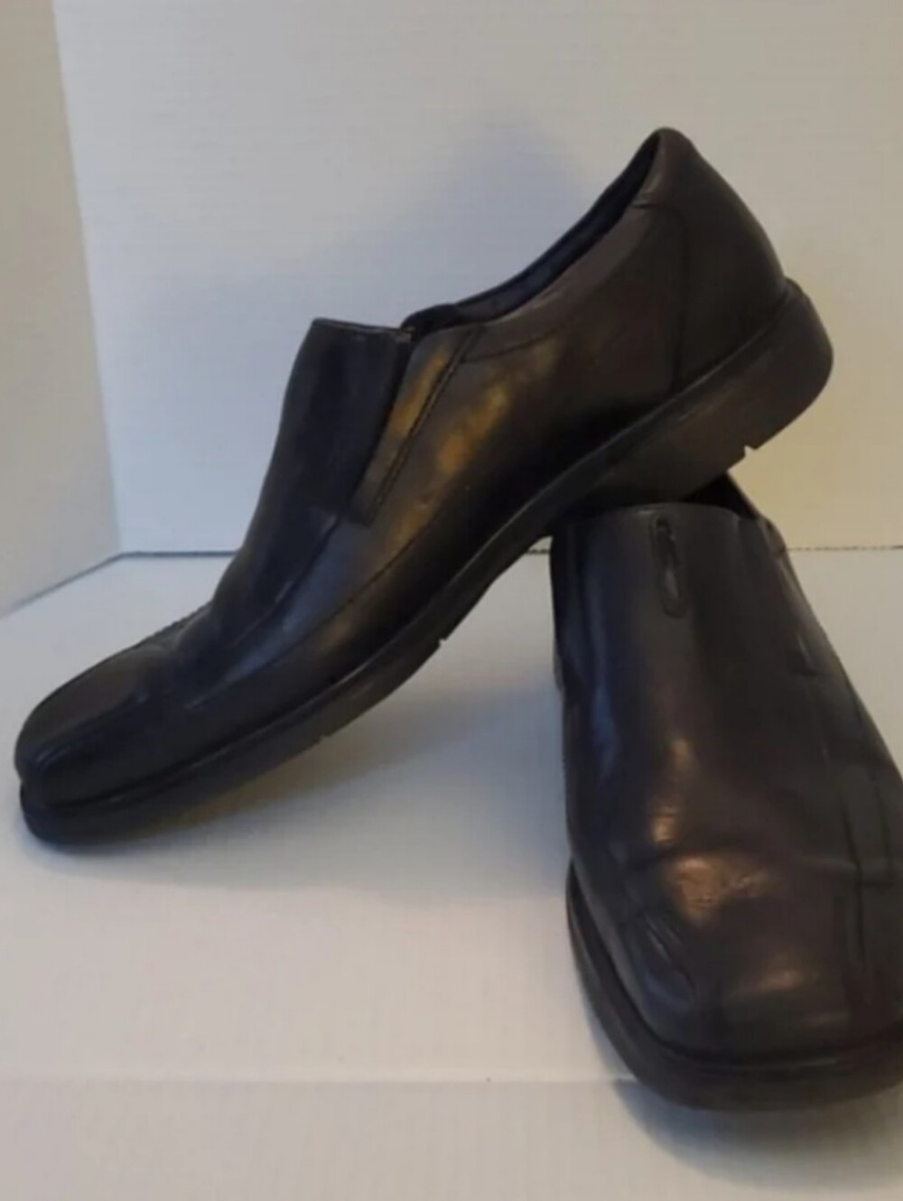 Clarks UNstructured Men's Black Leather Slip-On Loafers Size 14M